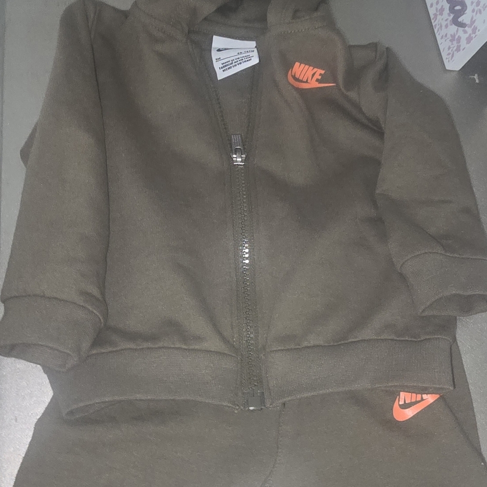 Hunter Green- Nike warm up outfit